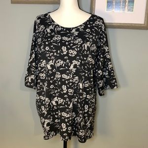 Floral plus size top